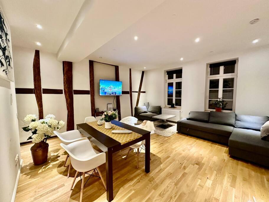 Wohnung Am Schloss 2 - Bestes Apartment In Weilburg Bagian luar foto