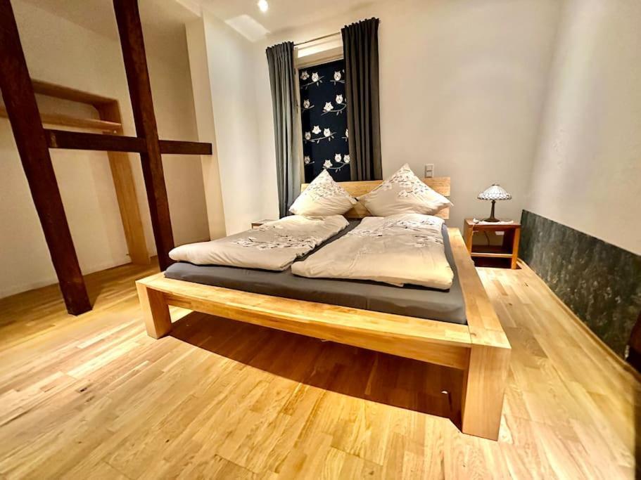 Wohnung Am Schloss 2 - Bestes Apartment In Weilburg Bagian luar foto