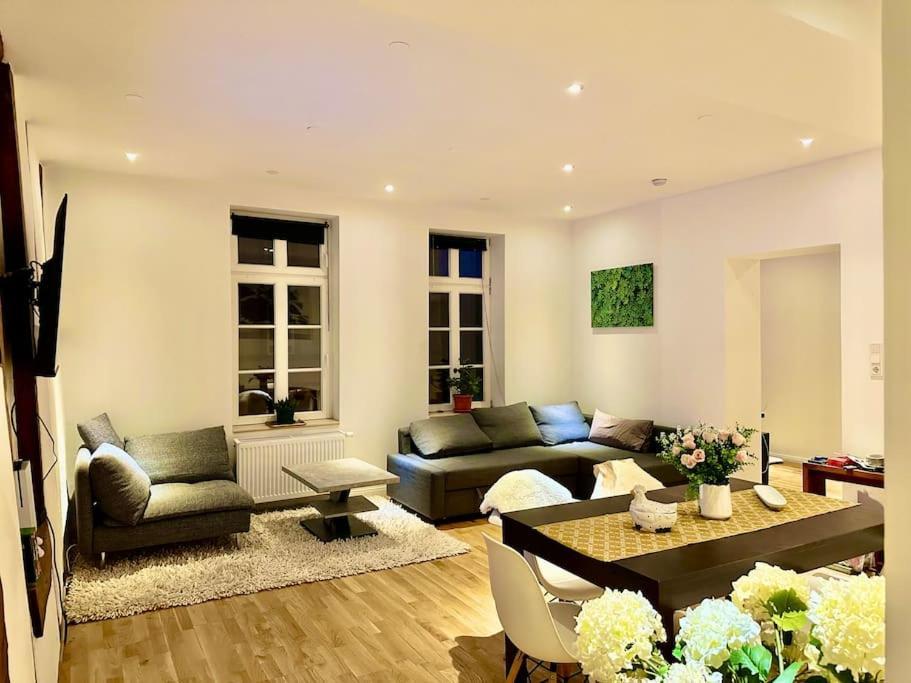 Wohnung Am Schloss 2 - Bestes Apartment In Weilburg Bagian luar foto